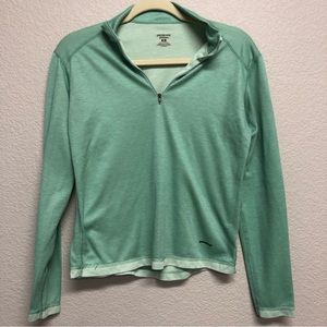 Patagonia Capilene 1/4 zip long sleeve base layer top